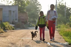 用您的眼界，改變孩子們的視界！